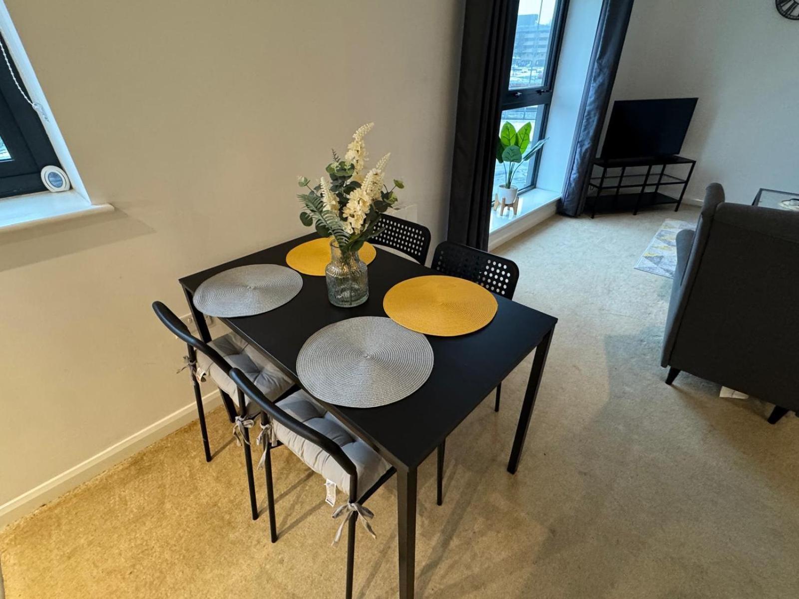 6 Belvedere Residence Вулвергемптон Екстериор снимка